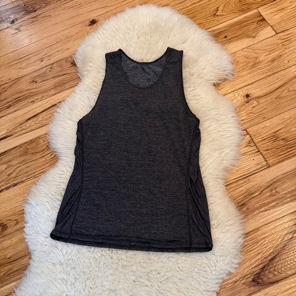 Lululemon Grey Tank Size 6 - Picture 2 of 6